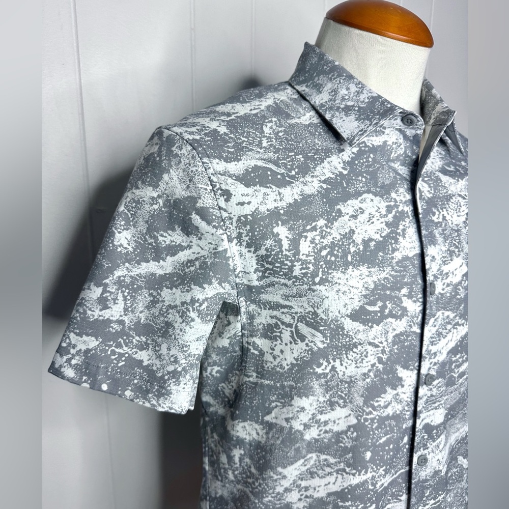 Lululemon Mens Airing Easy Short Sleeve Shirt - Picture 7 of 12